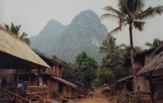 Chemin principal de Muang Ngoi